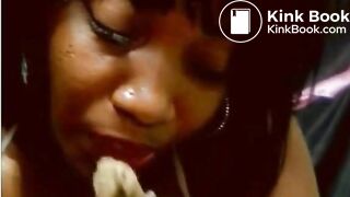 ebony try her poop