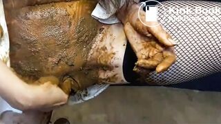 sexy girl with a mask pooping - video 2