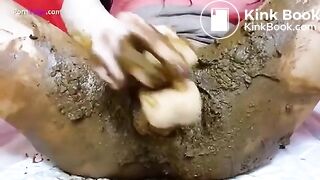 sexy Russian shitting - video 2