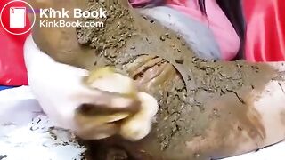 sexy Russian shitting - video 2