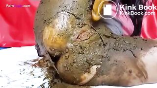 sexy Russian shitting - video 2