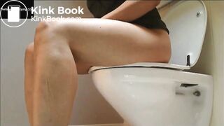 girl pooping 2 - video 4