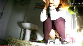 cute chinese girl shitting - video 4