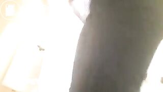 Girl pooping on the toilet - video 20