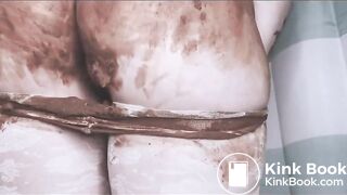 gorgeous Russian shitting - video 4