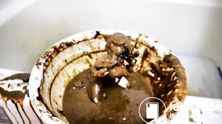 Figure Scat: Shit happens