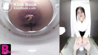 Japanese Voyeur Poop Office girls facing camera - 1