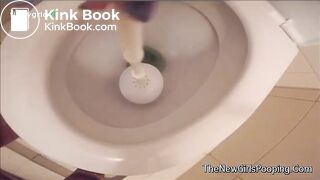 gorgeous brunette crapped