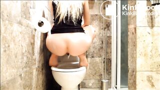 Beautiful girl shit - video 2