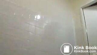 Open the door while shitting　1