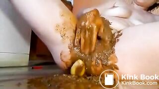 Stuffed her pussy with poop