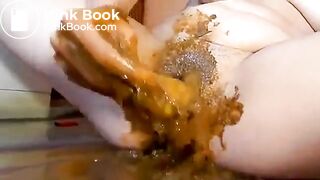 Stuffed her pussy with poop
