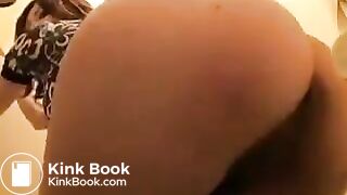 Open the door while shitting 2