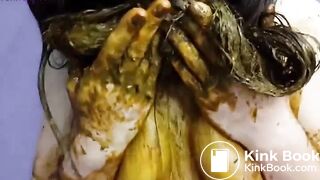 sexy naked Russian shitting - video 2