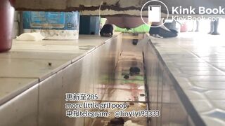 High-quality girls pooping in the toilet 6