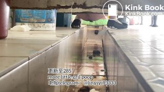 High-quality girls pooping in the toilet 6