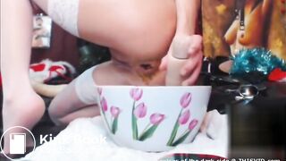 fetish girl loves to toy her shitty gaping ass