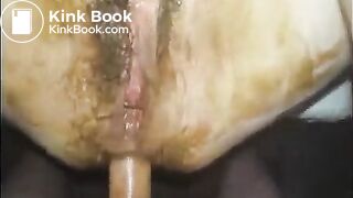 Merde dans la chatte