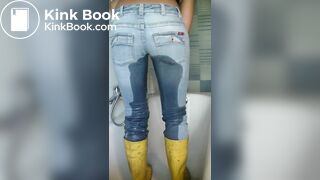 Alexa diarrhea in jeans