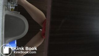 korean girl pooping hardtime