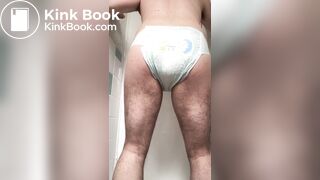 Messing diaper - video 3
