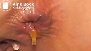 Japanese girl scat eating - video 2