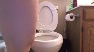 sexy ... pooping