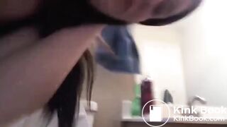 sexy ... pooping
