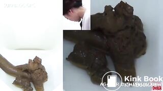 She has a pretty asshole