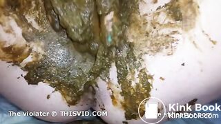 Shit filled pussy fisting