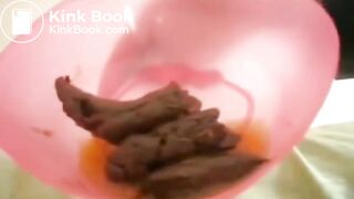 ebony shitting - video 3