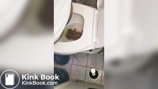 Ebony poop - video 19