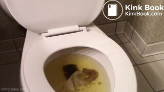 Big Booty SSBBW Shitting