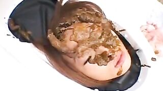 Toilet for girls - video 2