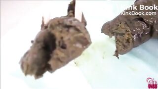 Cute Japanese girl shitting (HOT AS HELL)