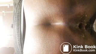 Big ebony ass shitting