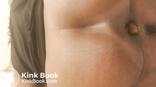 Big ebony ass shitting