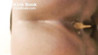 Big ebony ass shitting