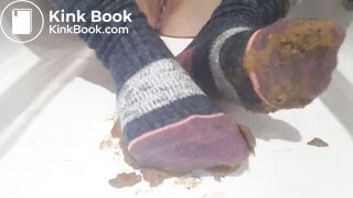 doggy style scat in bathtub