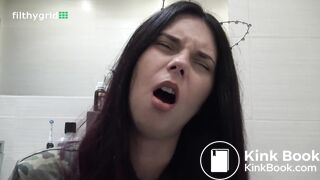 Toilet poop - video 43