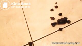 Hot Dirty Girl - Doggy Style Shitting