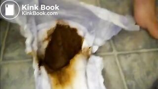 Hot woman reveals what's inside her DIAPER