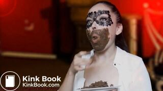 Scat swallowiing trance 3