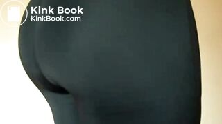 Girl poops her black lycra leggings