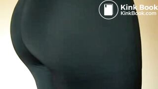 Girl poops her black lycra leggings