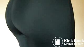 Girl poops her black lycra leggings