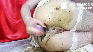 Creamy scat dildo fucking
