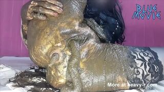 Shit in pussy lady scat / mierda en la concha