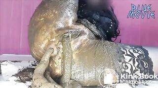 Shit in pussy lady scat / mierda en la concha