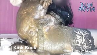 Shit in pussy lady scat / mierda en la concha